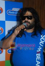 Pritam Chakraborty at Radio City_s Musical-e-azam in Bandra on 10th Dec 2010 (48).JPG